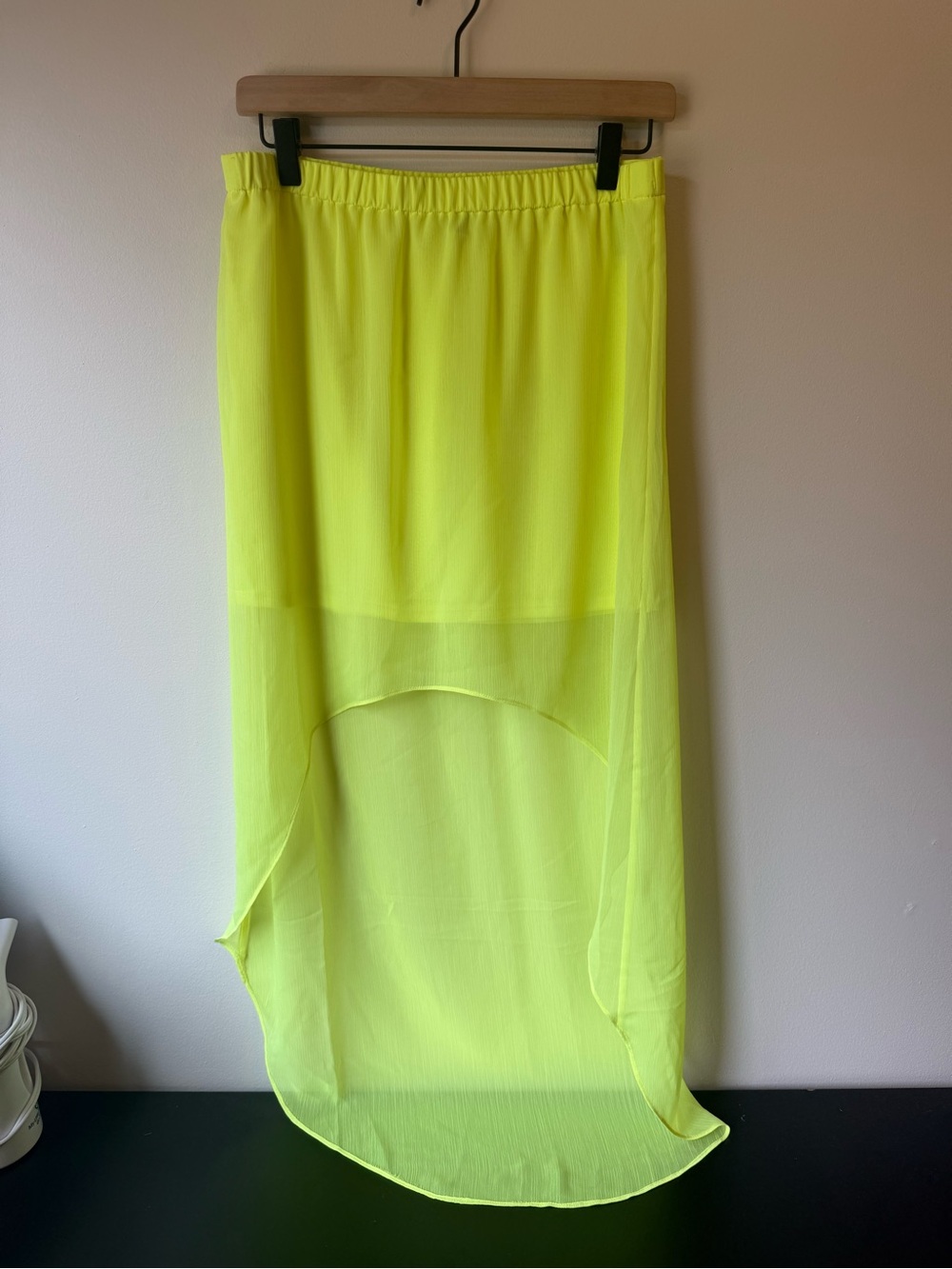 EXPRESS Woman's Asymmetric Hem Neon Yellow Chiffon Skirt sz S